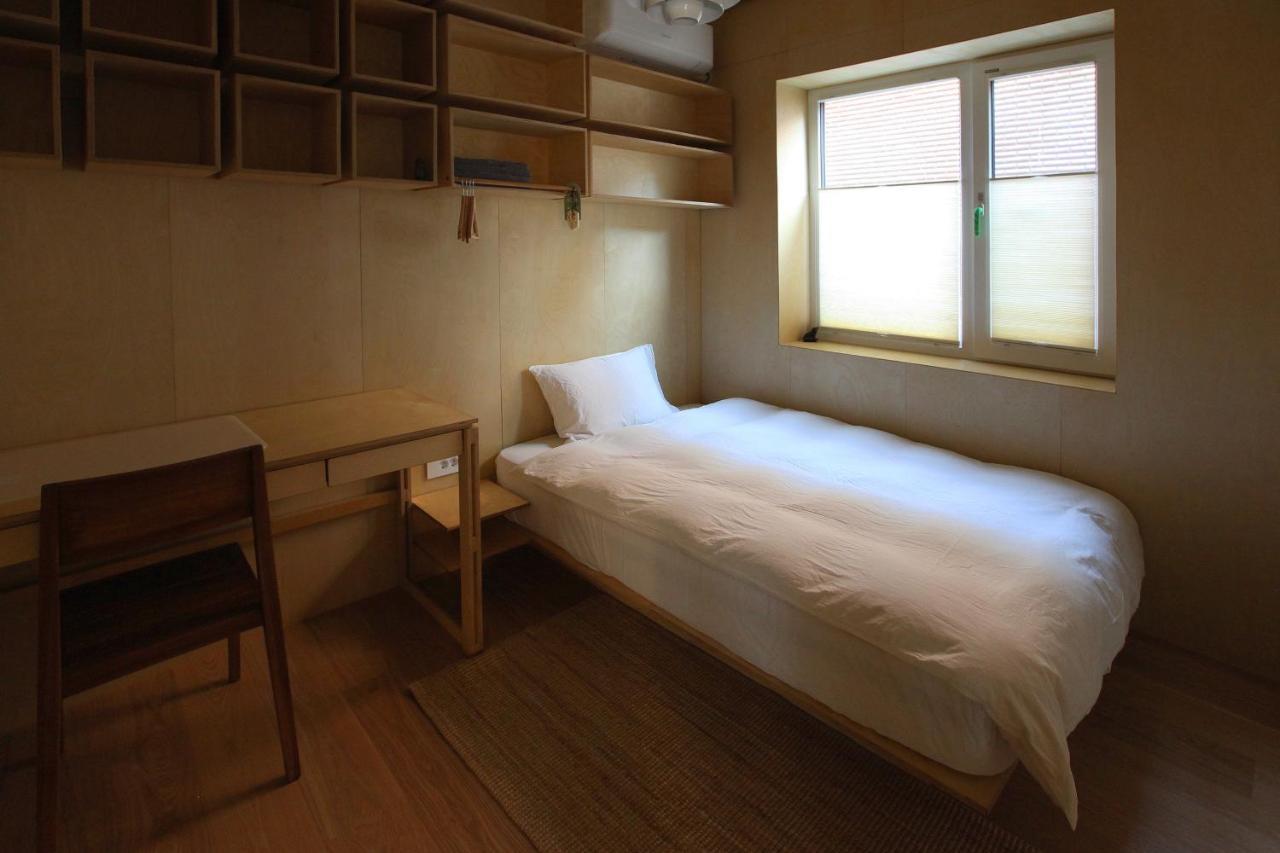 Entire Apartment Or Single Rooms In Homegarden Park Near Camp Humprehys Пионтек Екстериор снимка