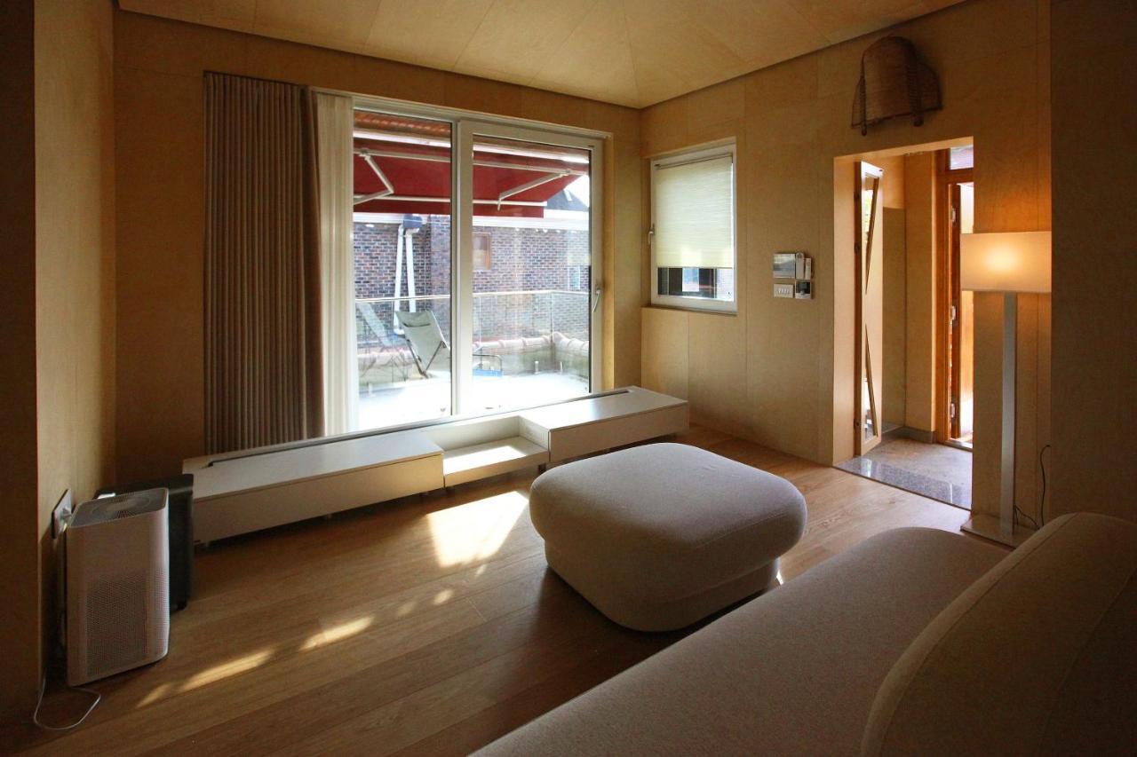 Entire Apartment Or Single Rooms In Homegarden Park Near Camp Humprehys Пионтек Екстериор снимка