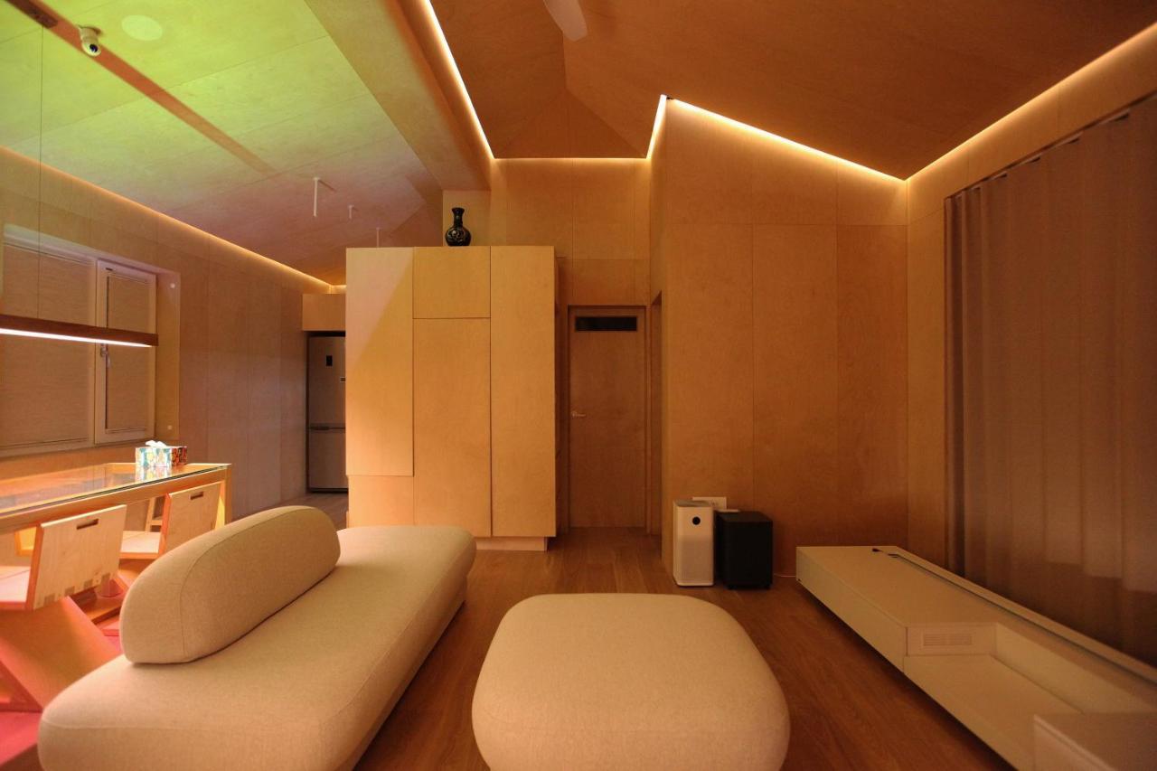 Entire Apartment Or Single Rooms In Homegarden Park Near Camp Humprehys Пионтек Екстериор снимка